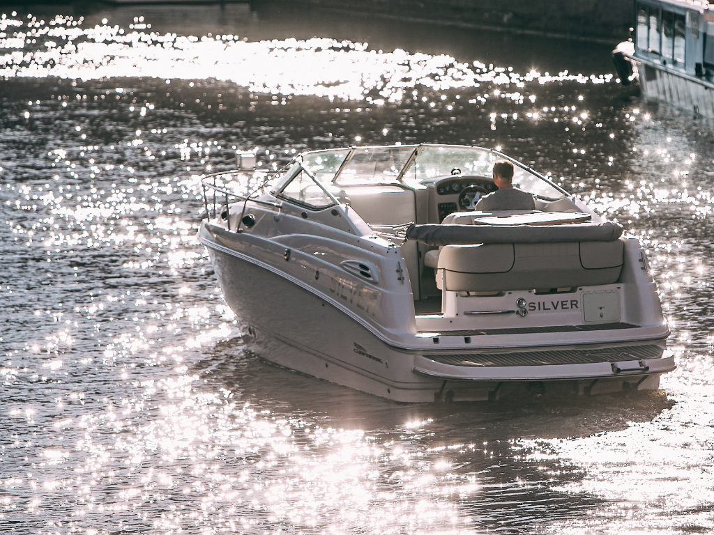 По волнам Петра града