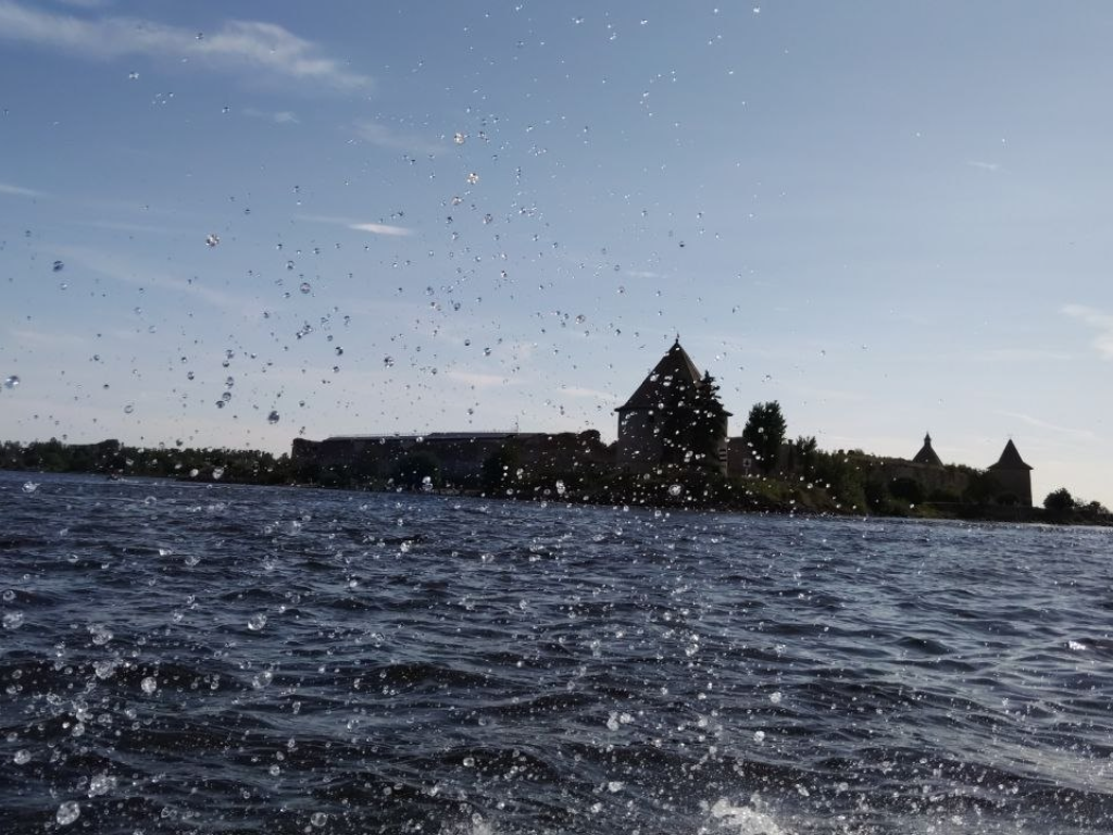 По Неве до Шлюшина